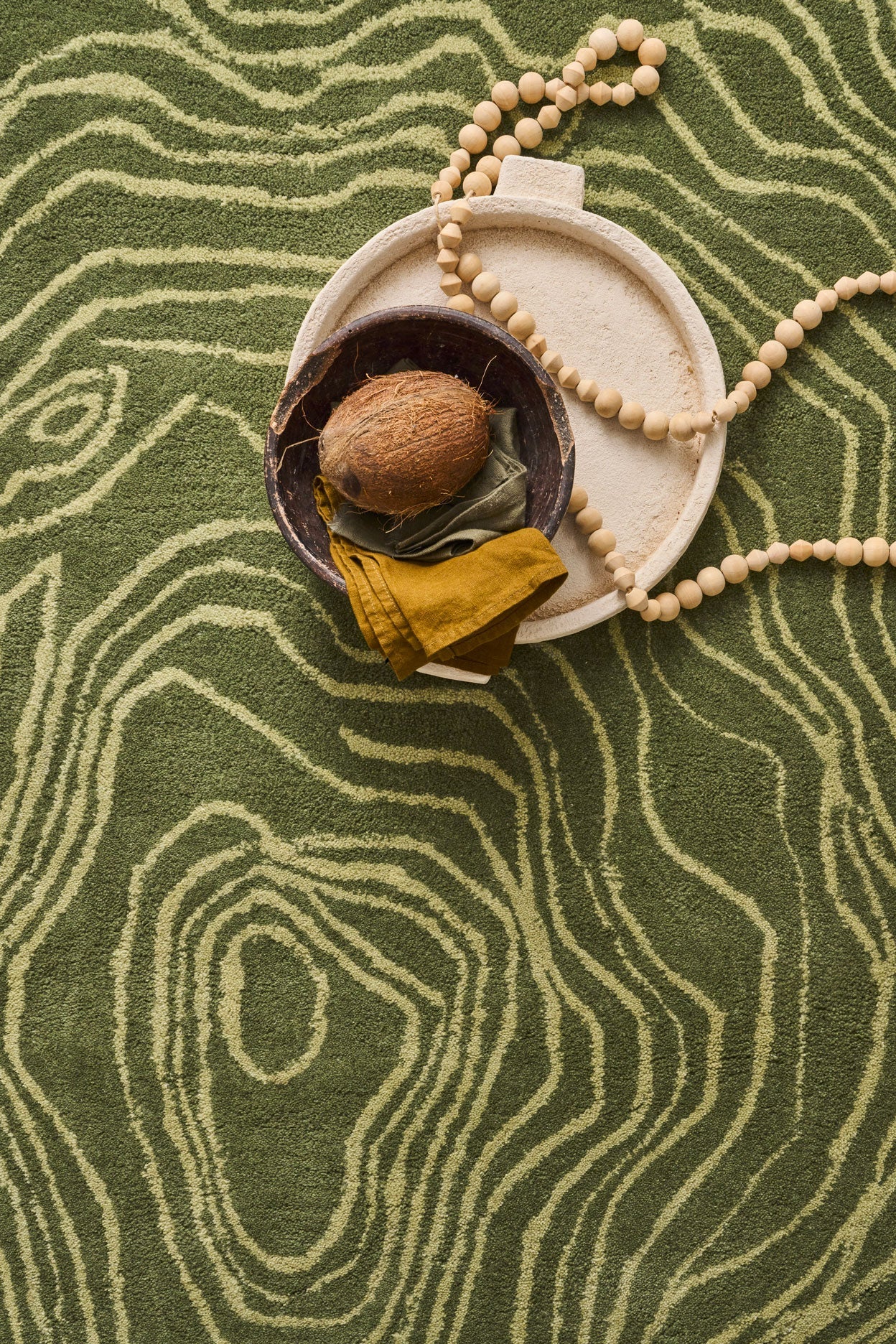 Cèdre blanc – Tapis en laine en forme organique - Vert Cèdre blanc