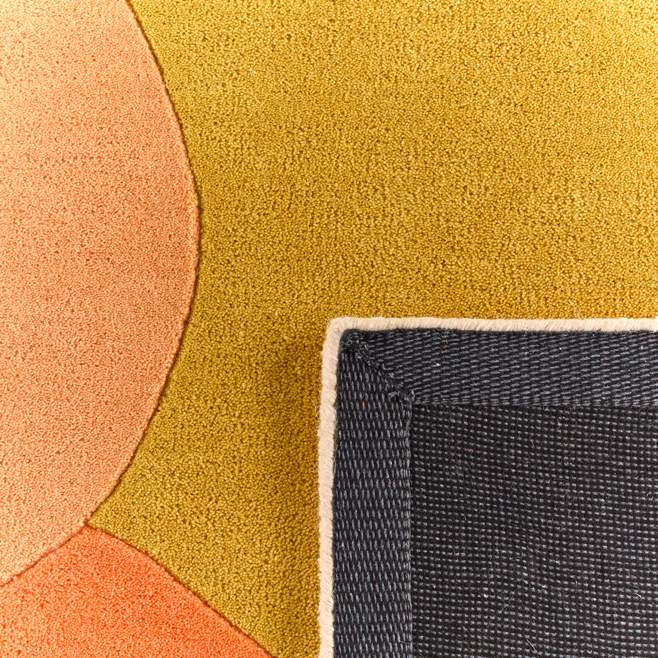 Nuage sucré – Tapis en laine coloré aux motifs géométriques Nuage sucré