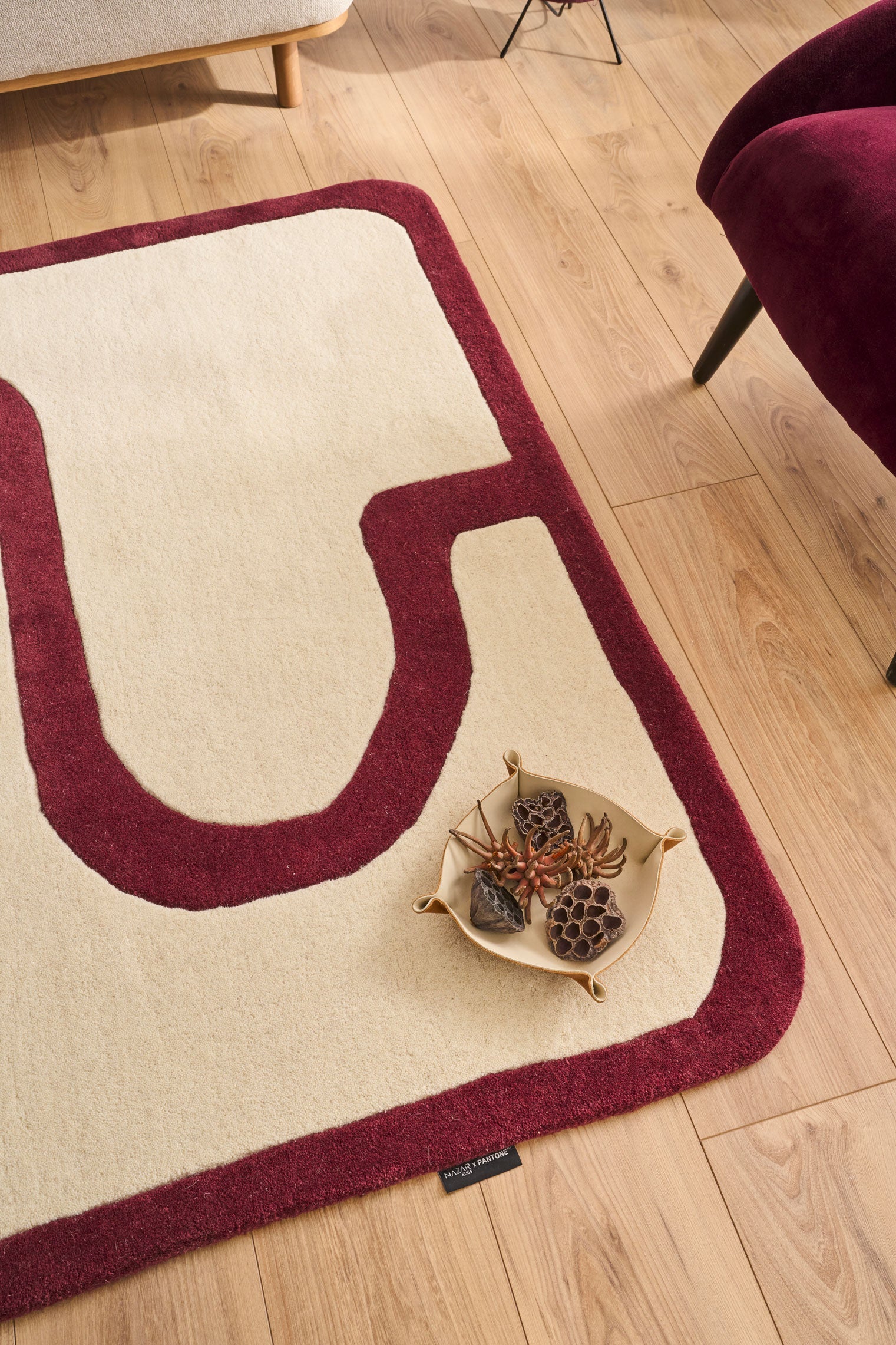 Rouge d'orage – Tapis en laine - Bordeaux Rouge d'orage