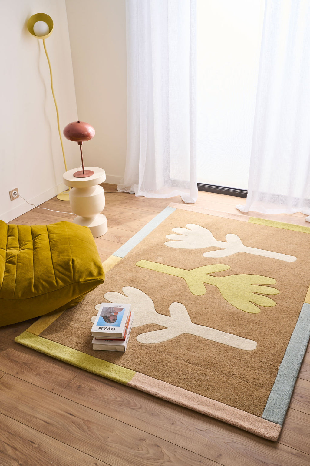 Rayon tendre – Tapis en laine pastel à motifs floraux Rayon tendre