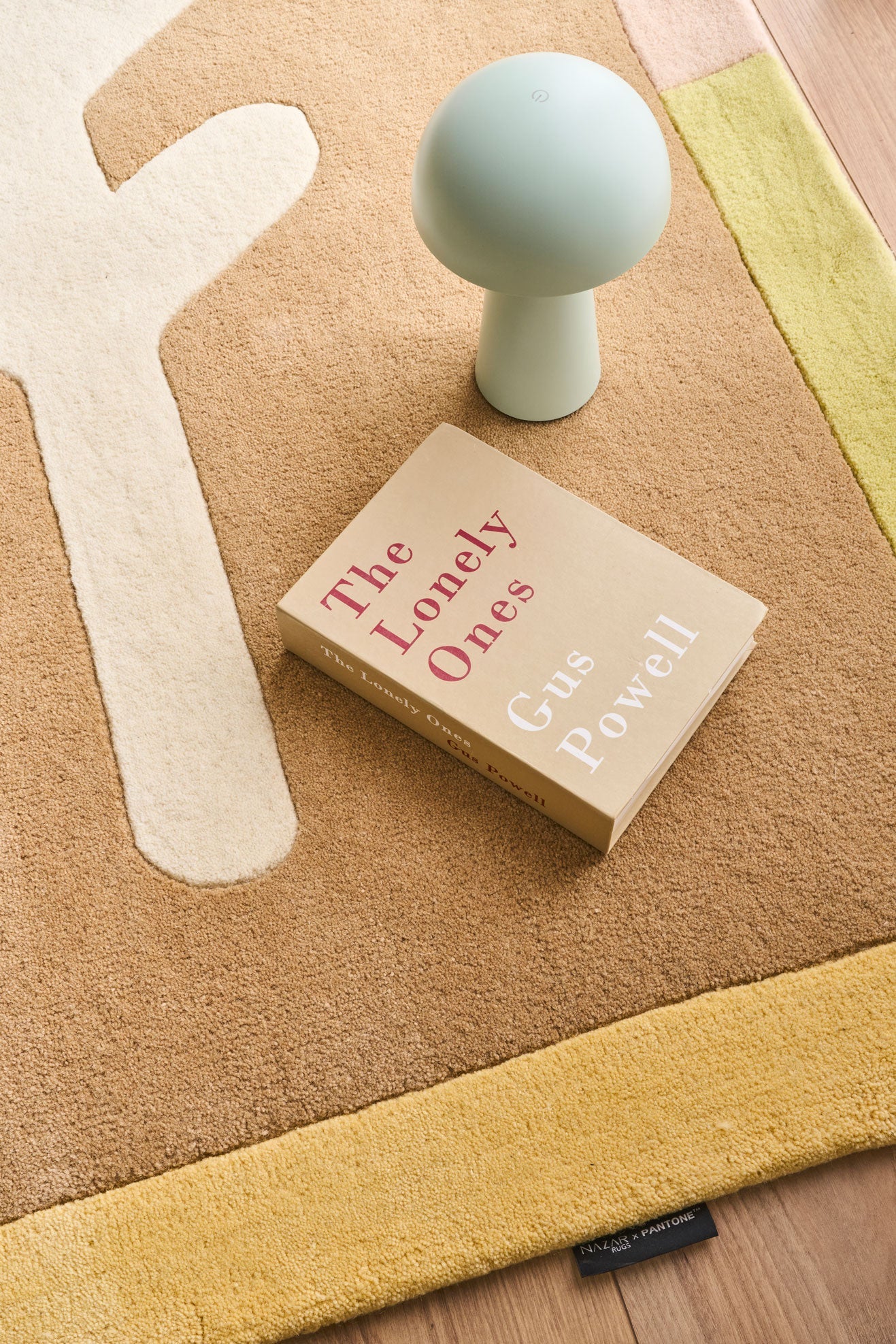 Rayon tendre – Tapis en laine pastel à motifs floraux Rayon tendre