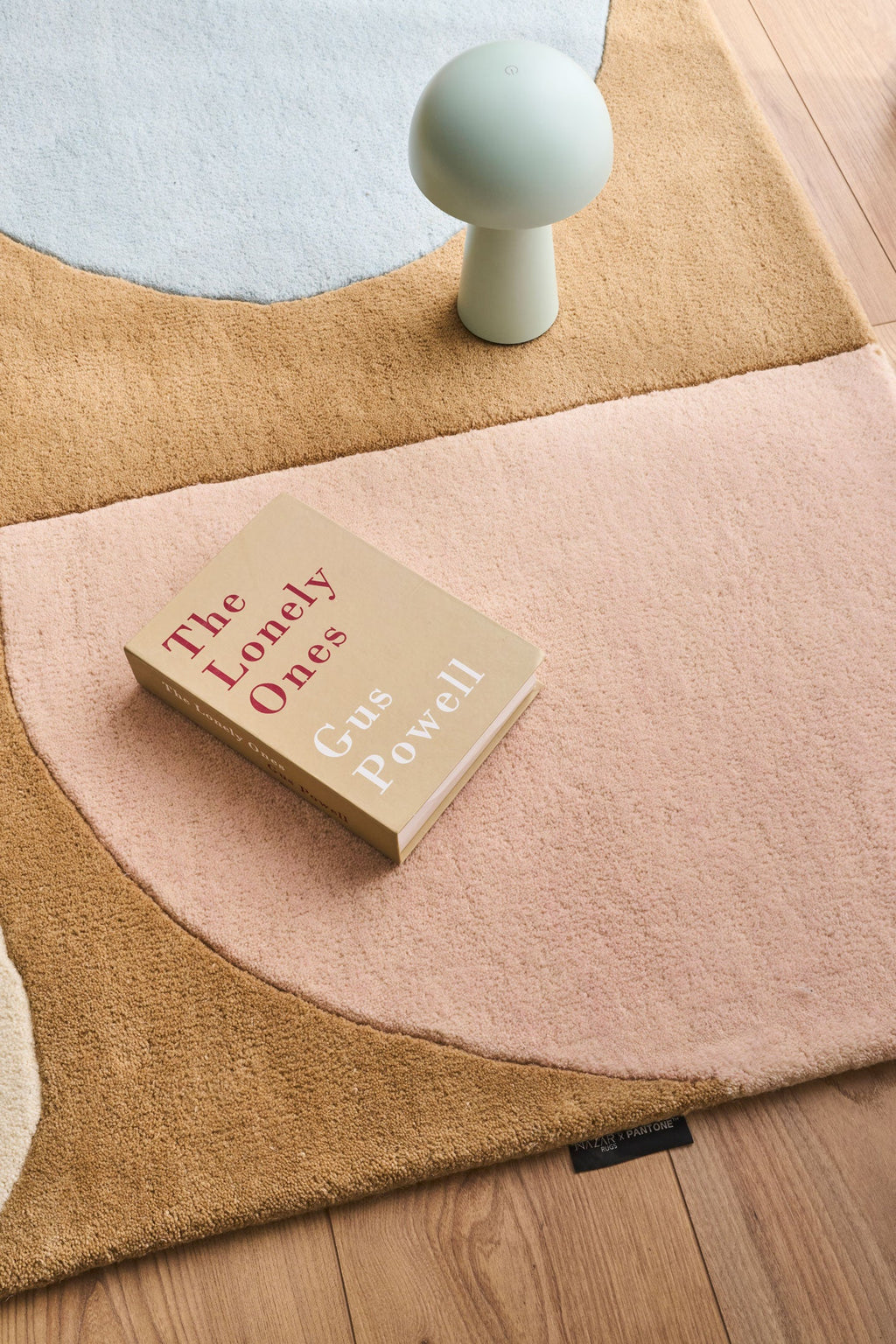 Rayon tendre – Tapis en laine design aux couleurs pastel Rayon tendre