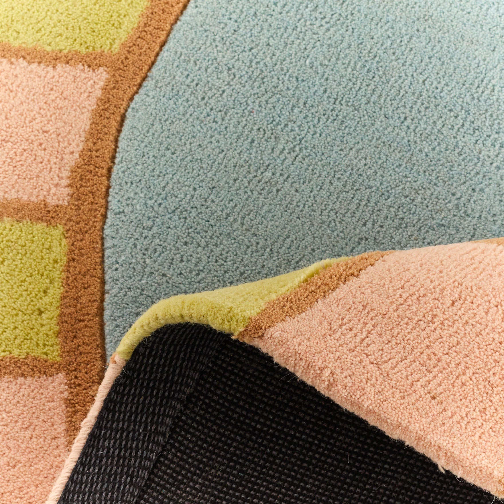 Rayon tendre – Tapis en laine aux teintes pastel Rayon tendre