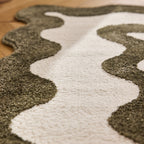 TERRA DEL SOL - Tapis intérieur vert et écru à bords ondulés - TDS1040VER Nazar rugs