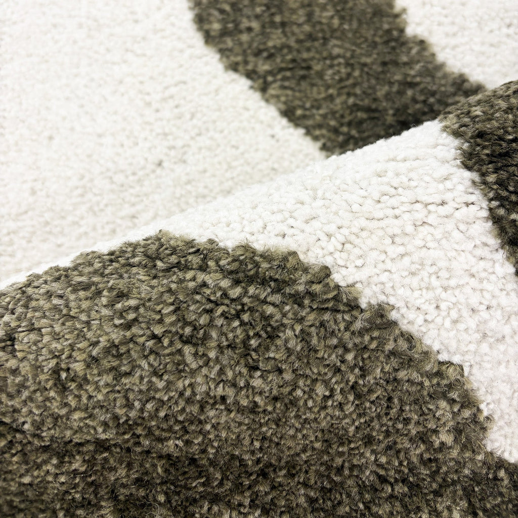 TERRA DEL SOL - Tapis intérieur vert et écru à bords ondulés - TDS1040VER Nazar rugs