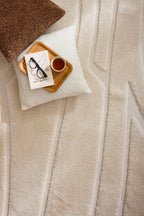 Tapis crème texturé en relief (co-création Jenny Gevaert x Nazar Rugs) Nazar rugs