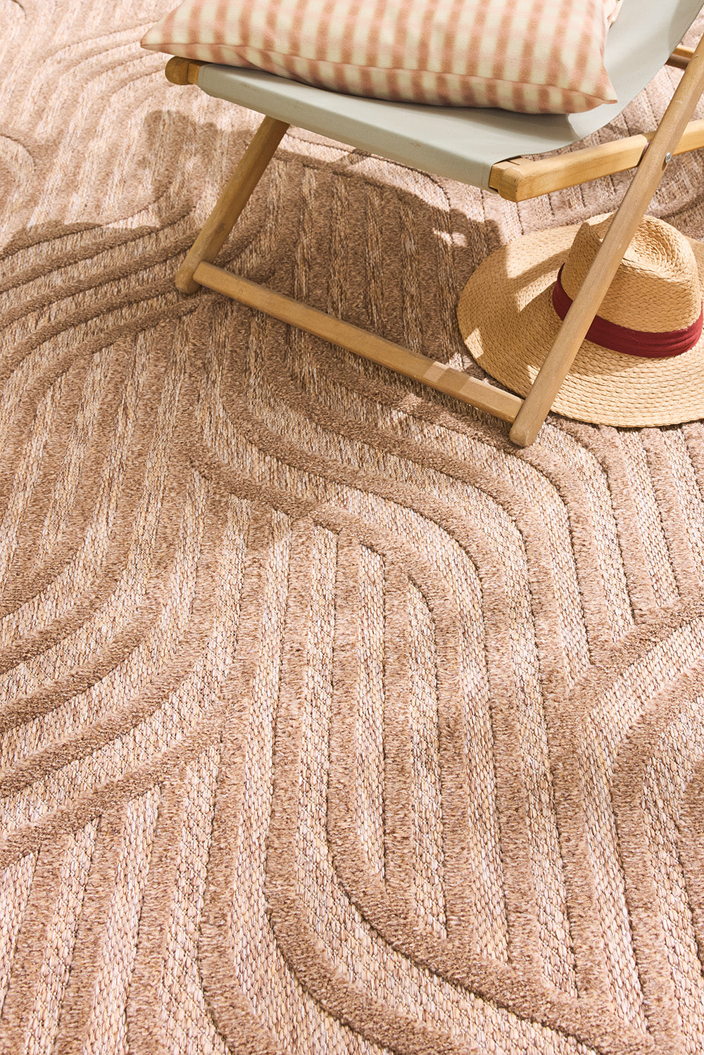 Tapis d'intérieur et extérieur motif graphique Santorini Beige : SAN989BEI Nazar rugs