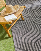 Tapis d'intérieur et extérieur motif graphique Santorini Noir : SAN989NOI Nazar rugs