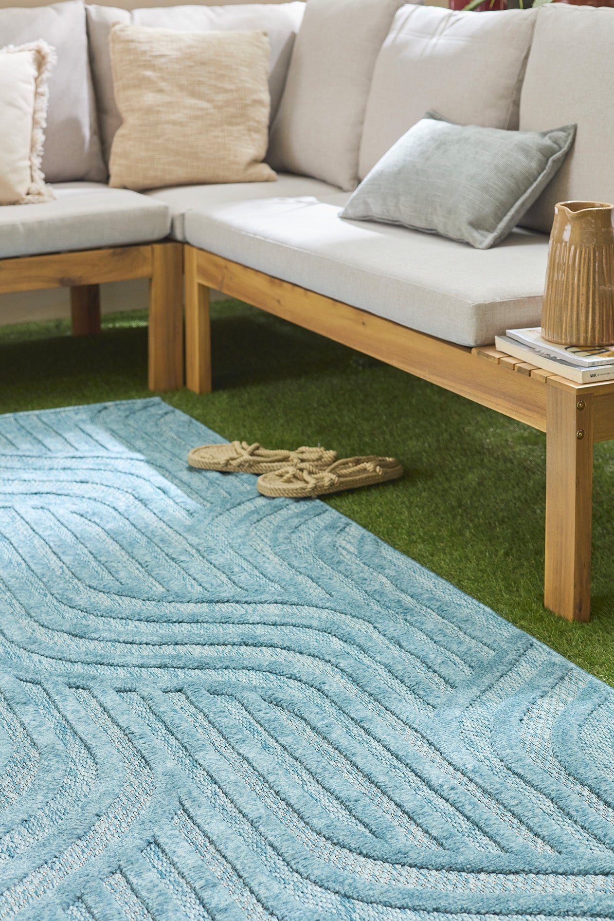 Tapis d'intérieur et extérieur motif graphique Santorini Turquoise : SAN989TUR Nazar rugs