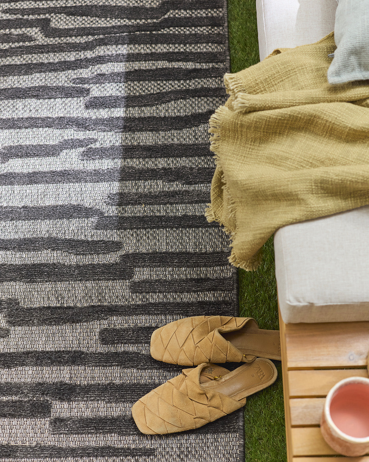 Tapis d'intérieur et d'extérieur à motifs Noir : SAN990NOI Nazar rugs