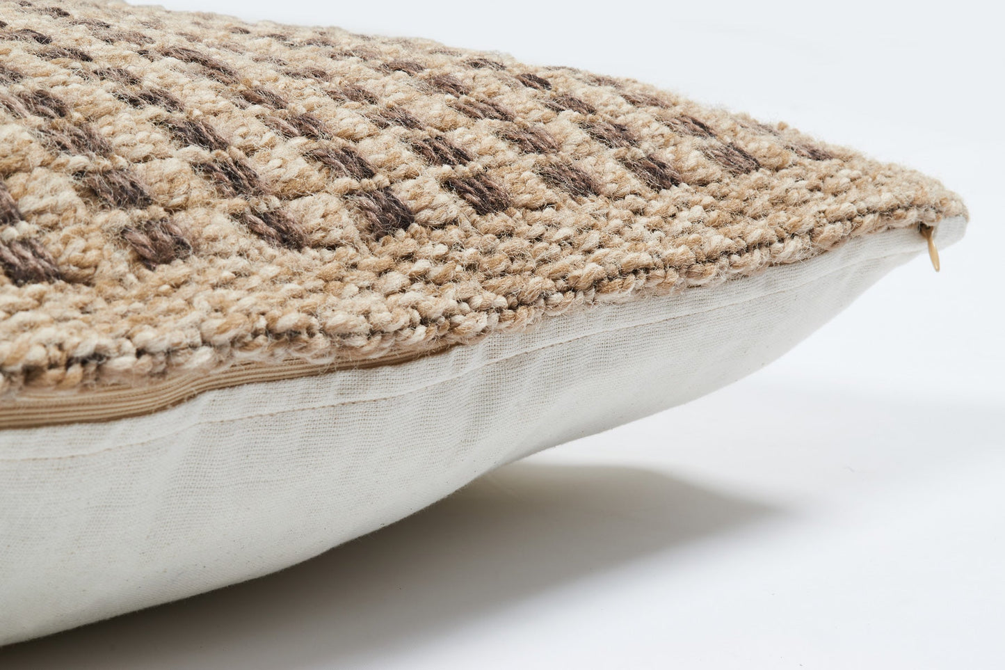 Housse de coussin effet jute naturel marron Nazar rugs