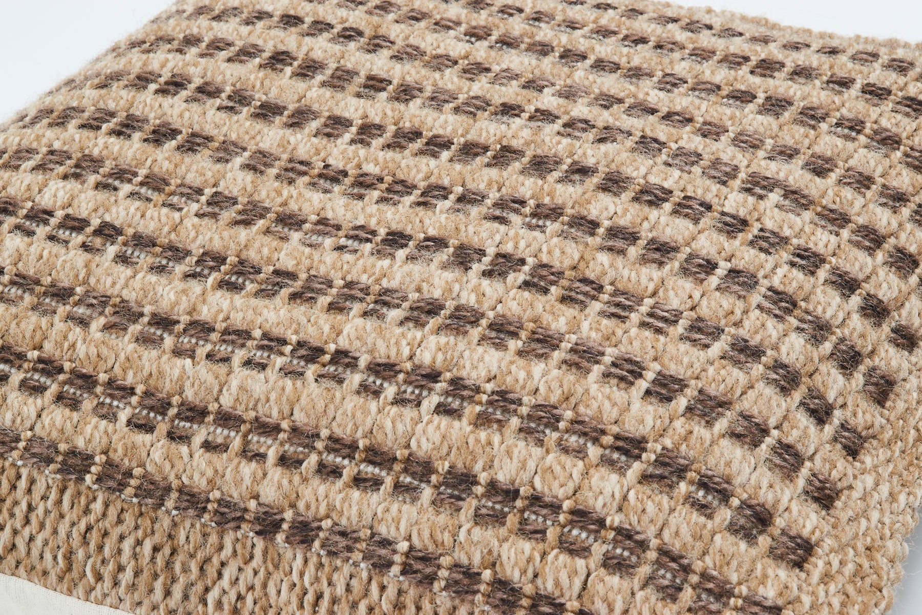 Housse de coussin effet jute naturel marron Nazar rugs