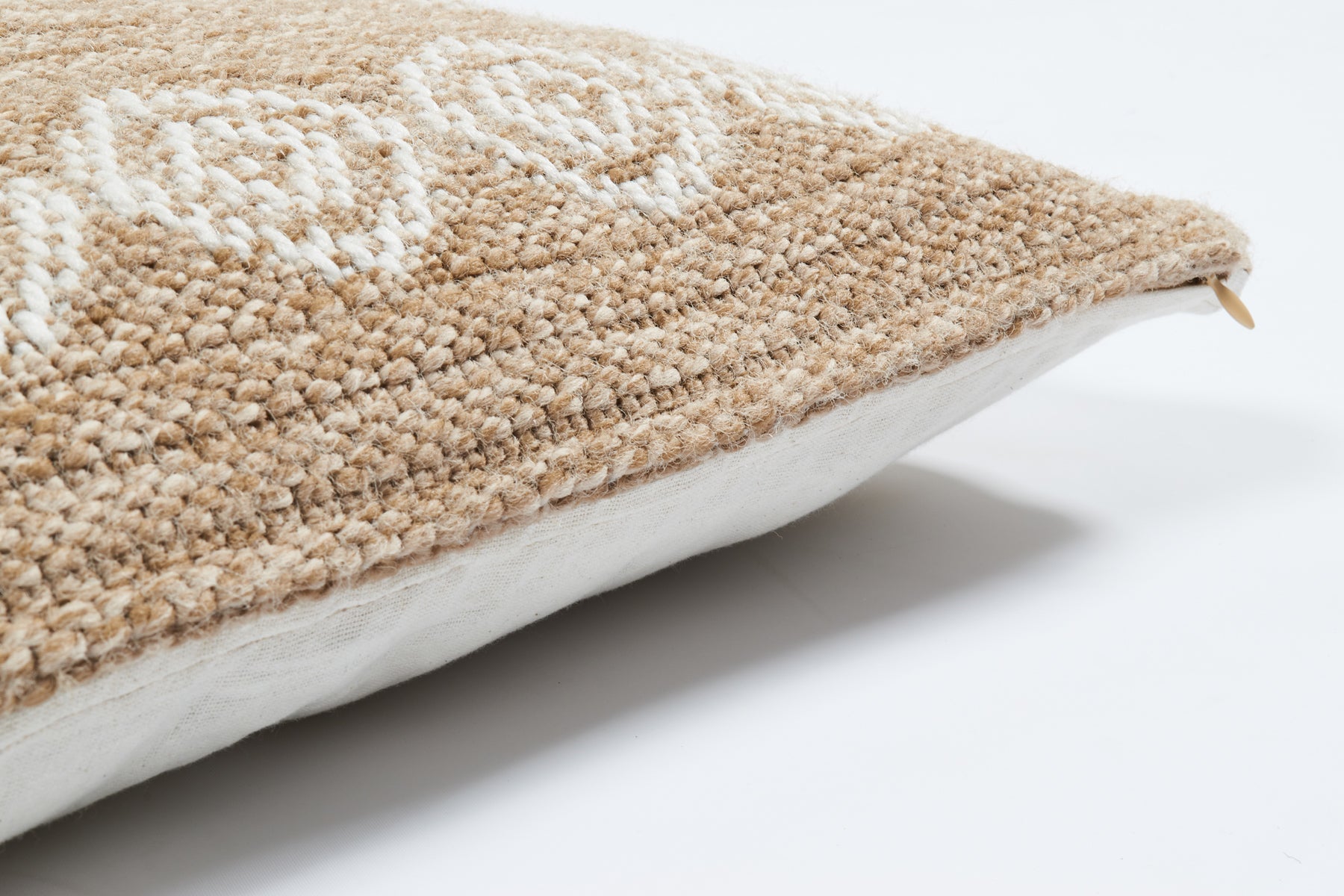 Housse de coussin motifs ronds blanc effet jute naturel Nazar rugs