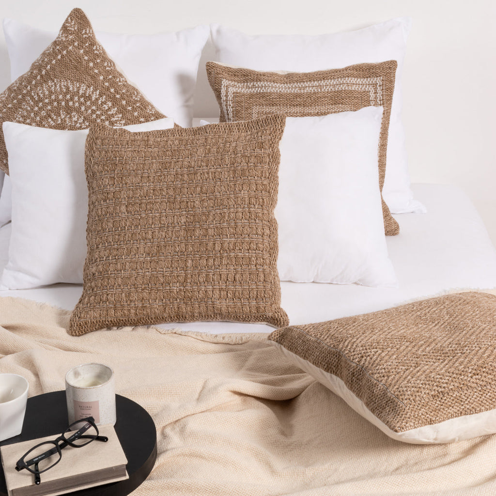 Housse de coussin rectangle blanc effet jute naturel Nazar rugs