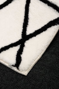 Tapis à poils longs crème et noir Nazar rugs