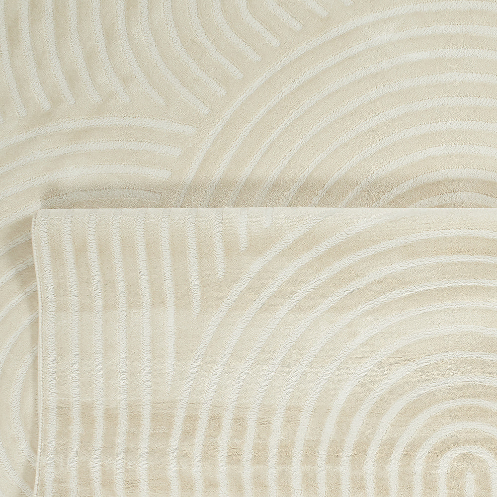 Tapis arc-en-ciel crème avec longs poils en relief Nazar rugs