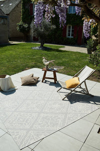 Tapis avec ornement floral gris Nazar rugs