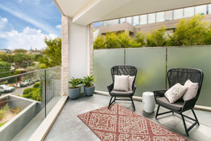 Tapis avec ornement floral rouge Nazar rugs