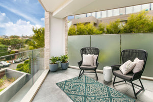 Tapis avec ornement floral turquoise Nazar rugs