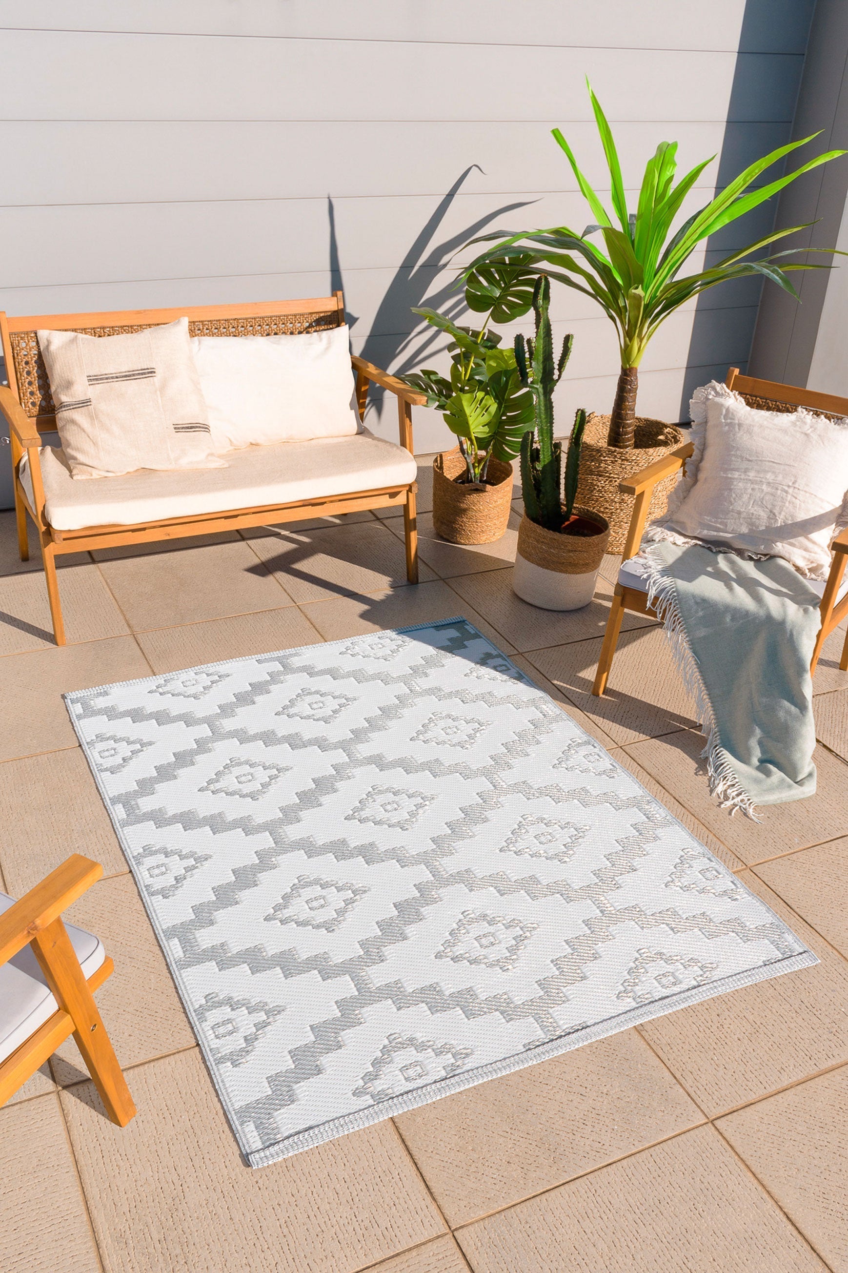 Tapis d'extérieur gris et blanc Nazar rugs