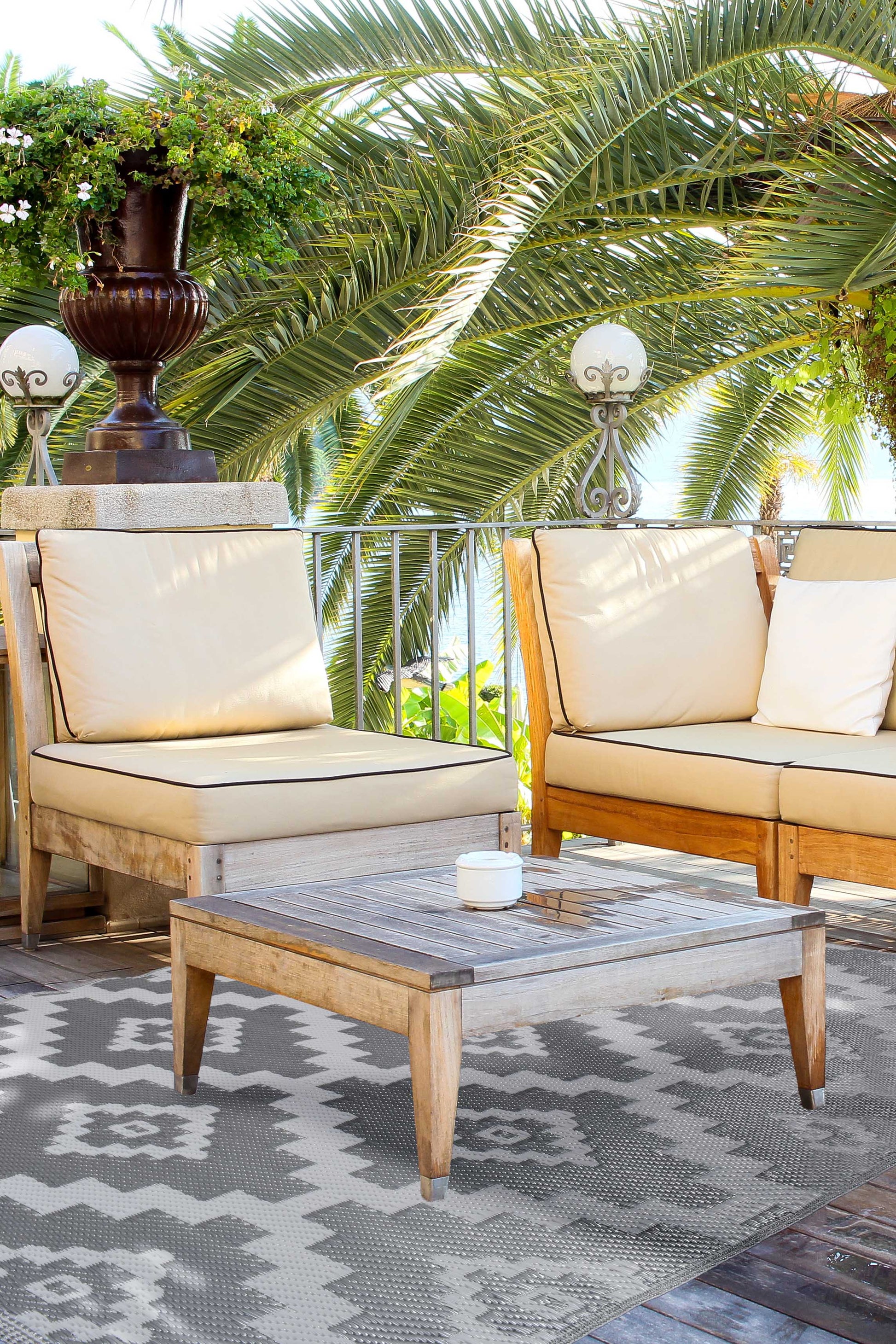 Tapis d'extérieur gris et blanc Nazar rugs