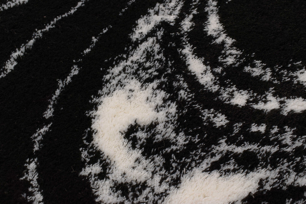 Tapis moderne design noir Nazar rugs