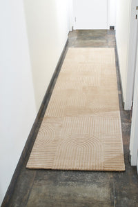 Tapis motif en relief beige Nazar rugs