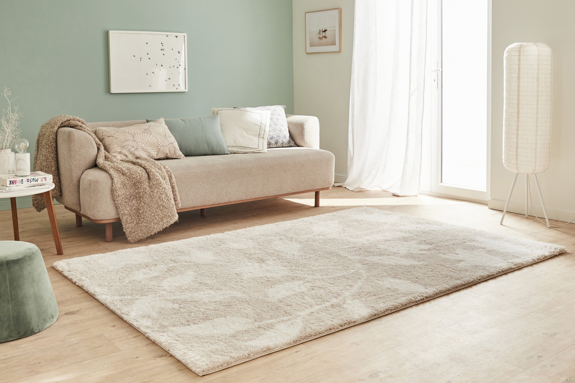 Tapis motif fleur beige style moderne Nazar rugs
