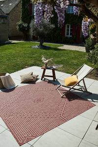 Tapis motifs géométriques rouge Nazar rugs