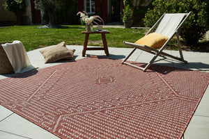 Tapis motifs géométriques rouge Nazar rugs