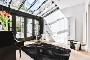 Tapis noir graphique Nazar rugs