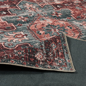 Tapis vintage rouge Nazar rugs